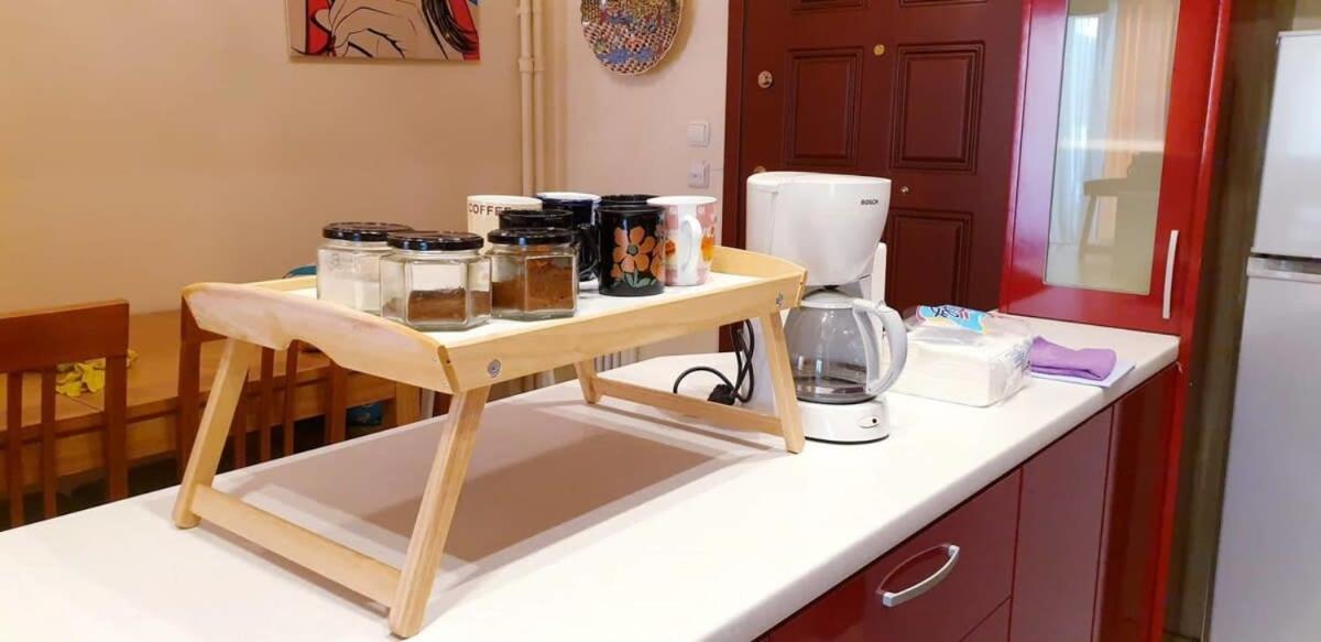Athens Strawberry Hideaway - City Chic Retreat מראה חיצוני תמונה