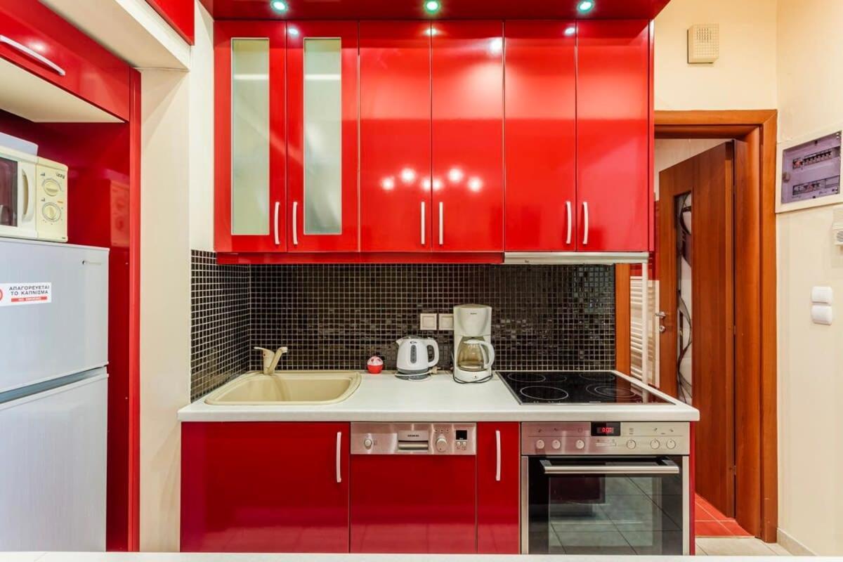 Athens Strawberry Hideaway - City Chic Retreat מראה חיצוני תמונה