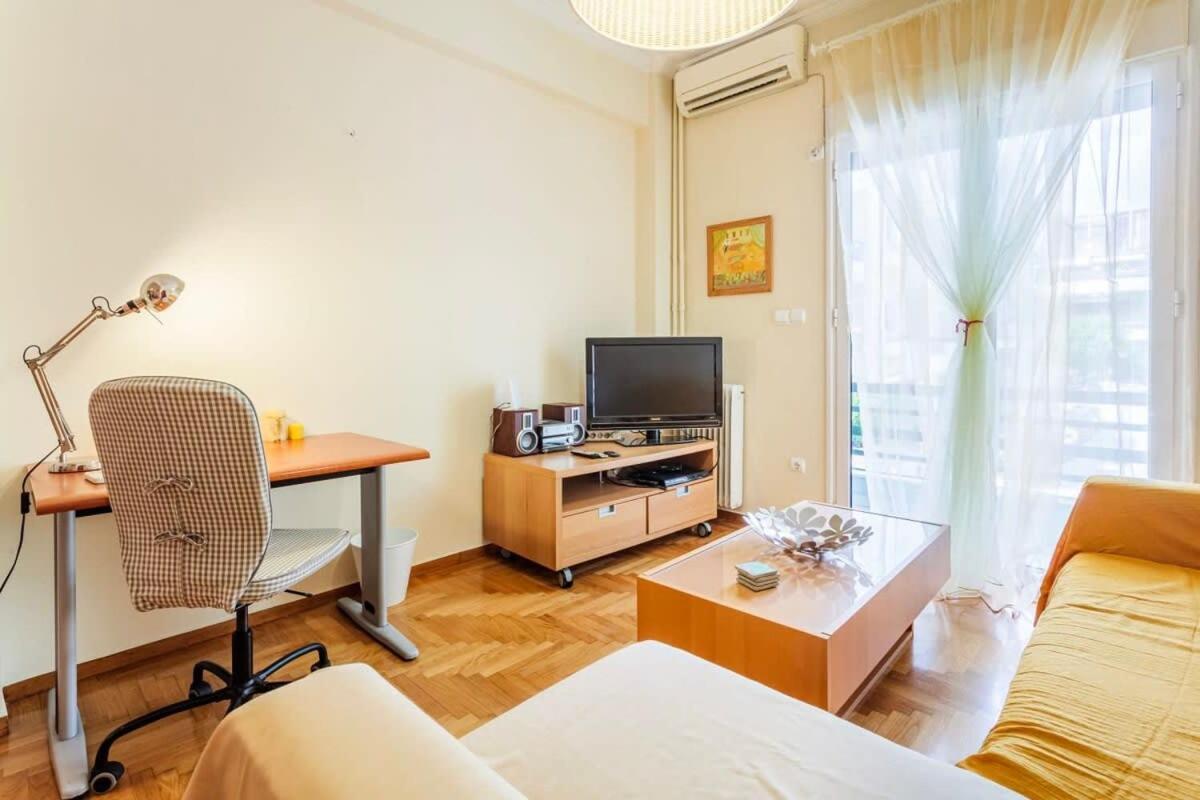 Athens Strawberry Hideaway - City Chic Retreat מראה חיצוני תמונה