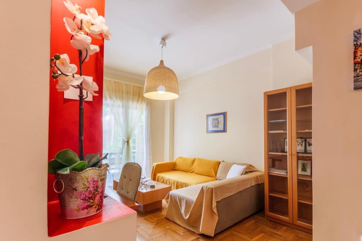 Athens Strawberry Hideaway - City Chic Retreat מראה חיצוני תמונה