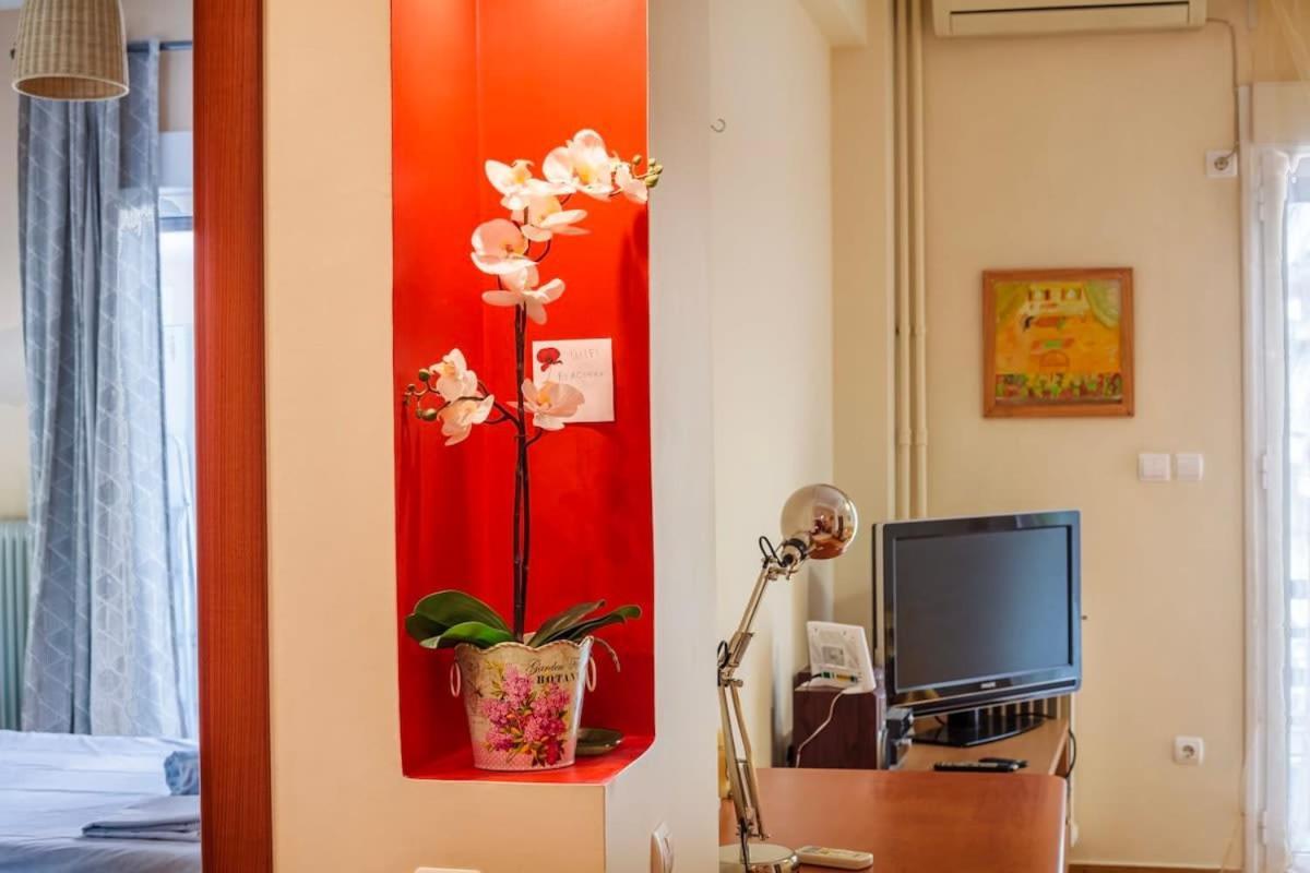 Athens Strawberry Hideaway - City Chic Retreat מראה חיצוני תמונה